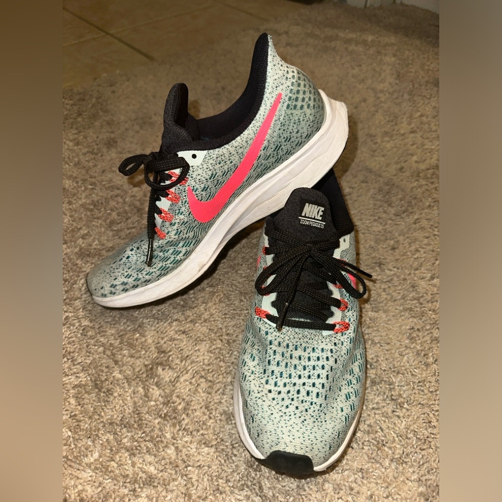 Nike Zoom Pegasus 35 Women’s 8.5 Blue and Pink